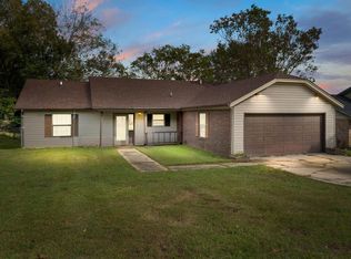 1609 Amour Dr, Leesville, LA 71446