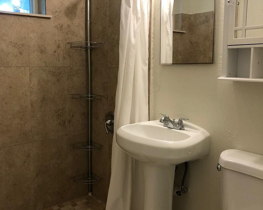 Bathroom1