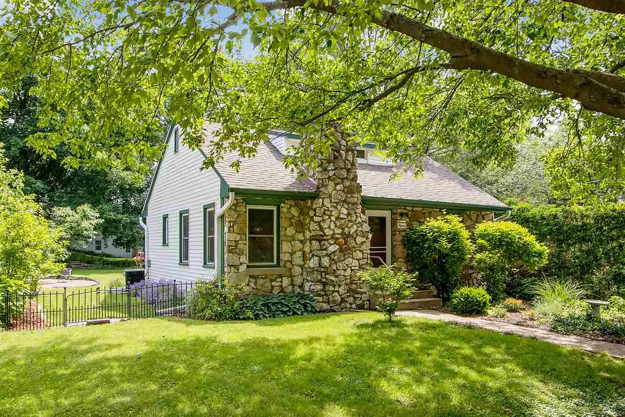 1115 Cottonwood Ave photo 1