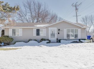 5521 63rd St, Kenosha, WI 53142