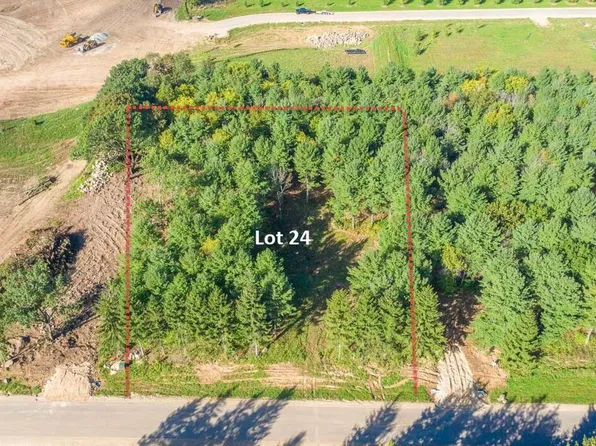 3955 MAXON DRIVE #Lt24, Slinger, WI 53086