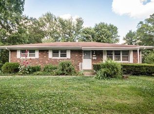 1500 Foster Dr, Belleville, IL
