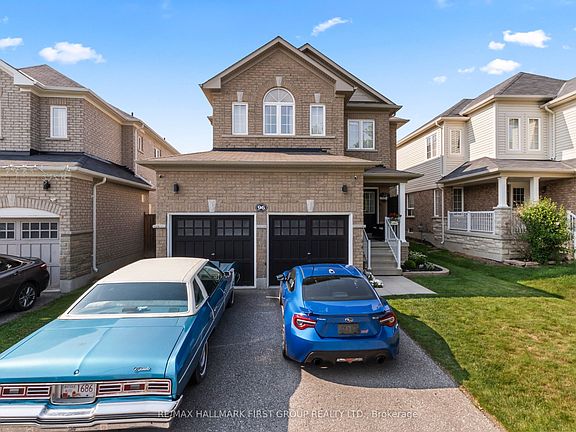 2nd image of 96 Redfern Cres