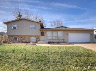 1406 Sibley St SE, Lowell, MI 49331
