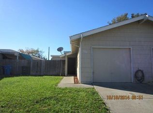 190 Woodbury Cir, Vacaville, CA 95687