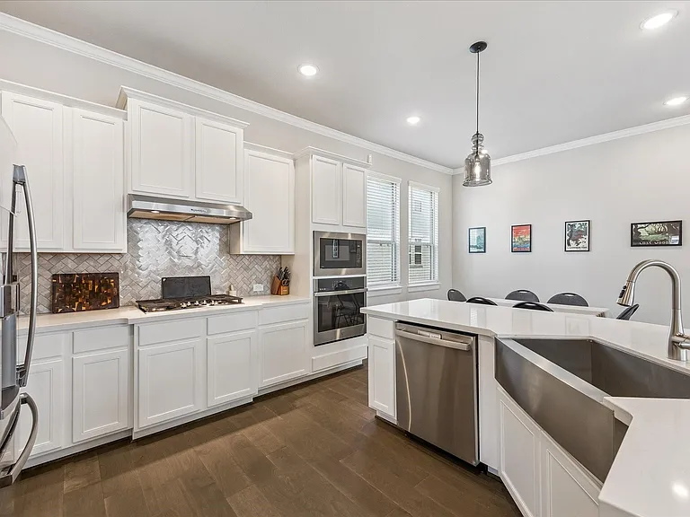 11916 Eastgrove Park Way — Photo 9