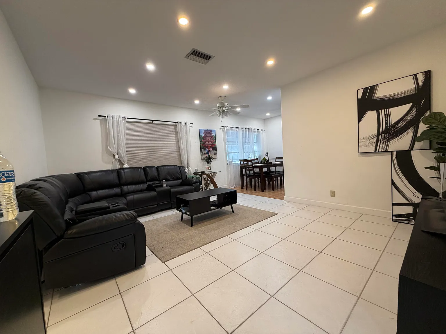 2 bed, 1.5 bath, 880 sqft, $2,100 — Photo 3