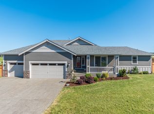 1012 Cove View Cir, Oak Harbor, WA 98277