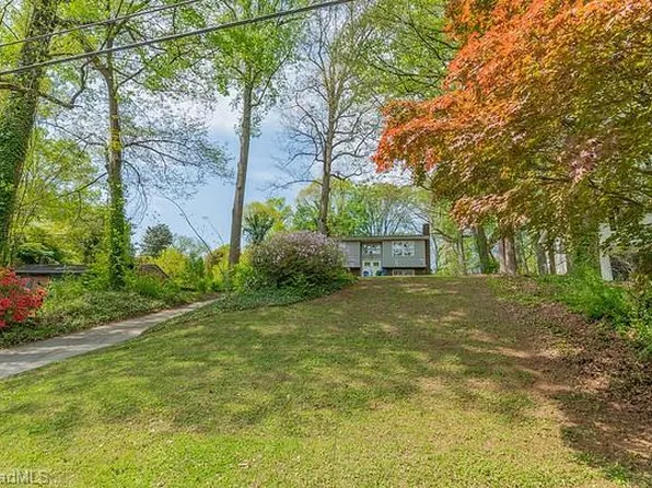 1216 Fenimore St, Winston Salem, NC 27103