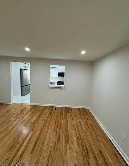 536 Broughton Ave — Photo 10