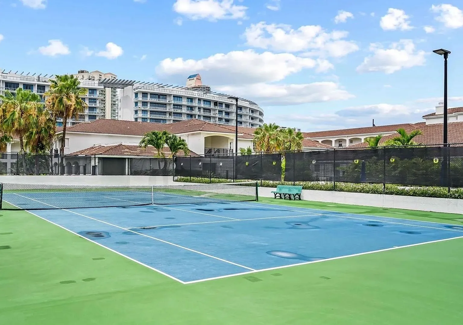 Gorgeous 2 bedroom 2 bath In Aventura on the Intercoastal — Photo 3