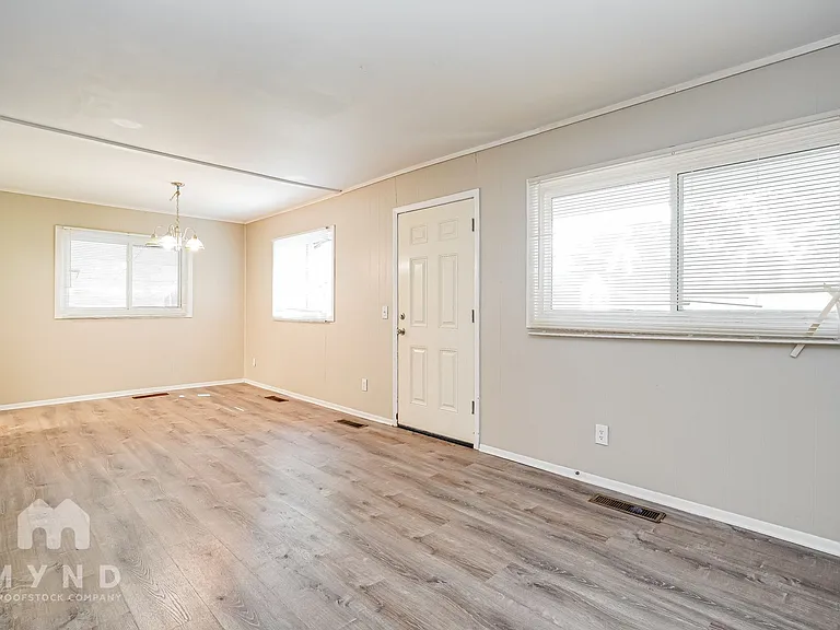 1327 Marble Dr — Photo 6