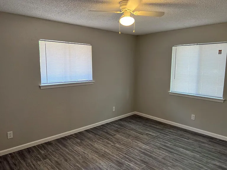 8902 Little Walnut Pkwy #A — Photo 12