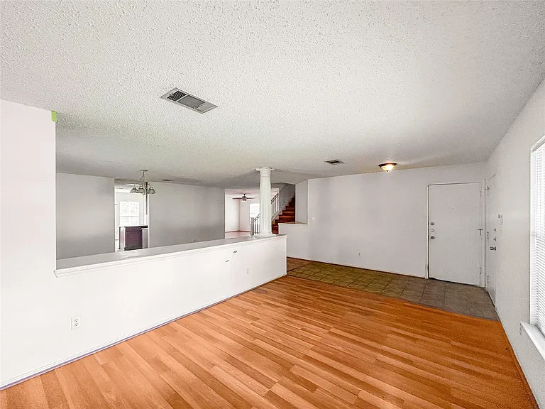 12951 Dionysus Dr — Photo 4