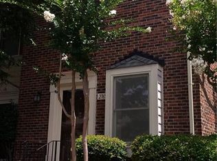 2765 Cottage Pl, Greensboro, NC 27455