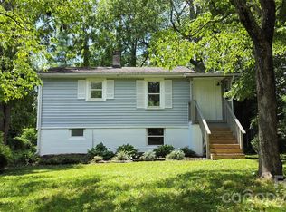 827 Forest St, Hendersonville, NC 28739