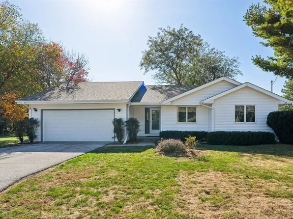 7100 NW Beaver Dr, Johnston, IA 50131