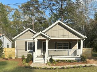 426 N Main St, Poplarville, MS 39470