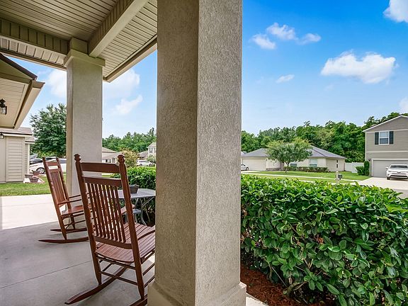 2nd image of 3698 Summit Oaks Dr