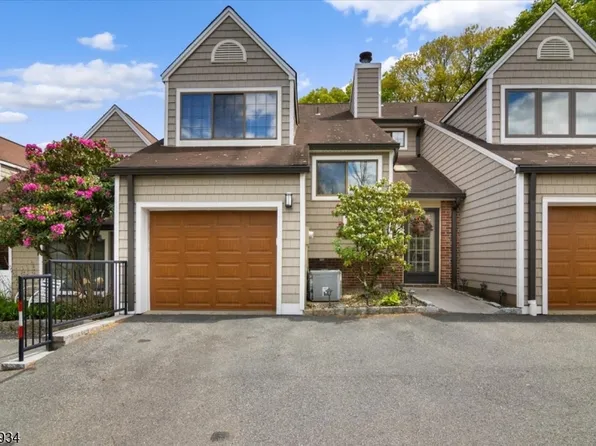 403 Betty Lane, Mine Hill Twp., NJ 07803