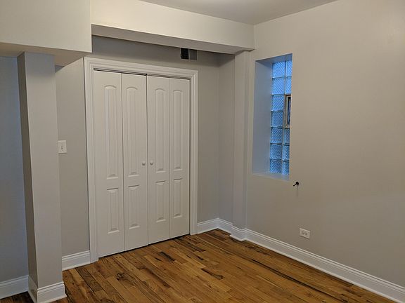 3rd image of 1626 N Claremont Ave #G