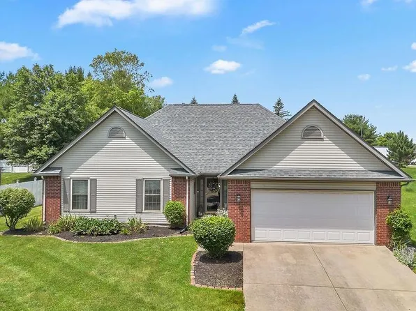 3244 S Southern Oaks Dr, Bloomington, IN 47401