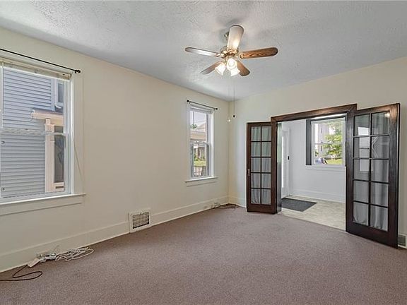 4th image of 112 S 5th St