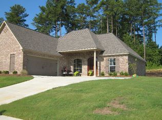 805 Willow Grande Cir, Brandon, MS 39047