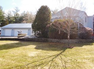 3 Donald Dr, Raymond, NH 03077