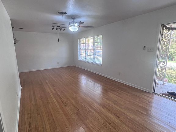 2nd image of 2445 Wildoak Dr