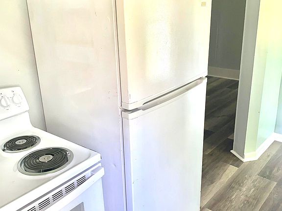 5th image of 11542 Somerset Ave #2