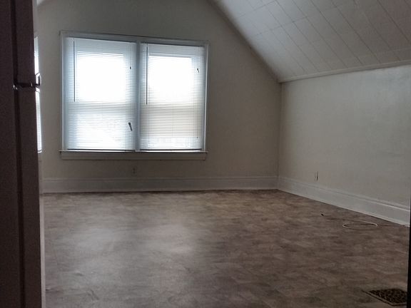 5th image of 194 Altruria Street # Fl 3rd