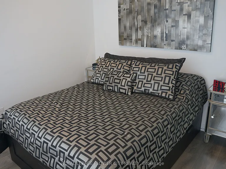 426 University Ave #4007 — Photo 13