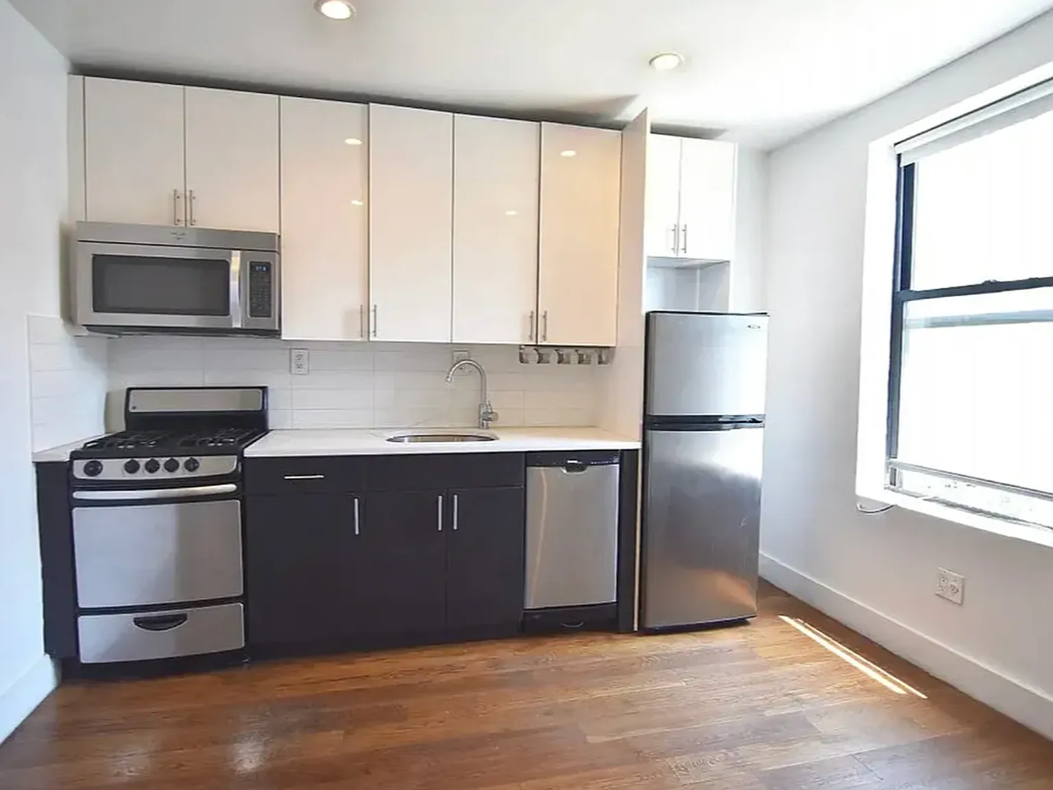 165 West 127th Street — Photo 3