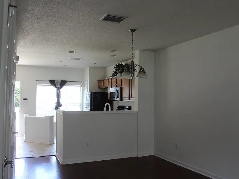 8139 Summerside Cir — Photo 3