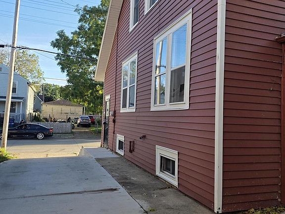 3rd image of 922 Hamilton STREET