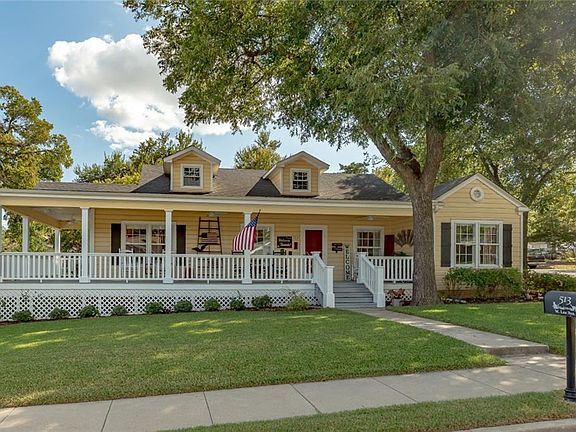 2nd image of 513 W Lee Ave