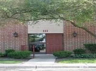 111 E Janata Blvd APT 1B, Lombard, IL 60148