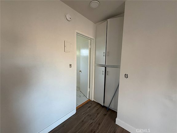 4th image of 14154 Roscoe Blvd