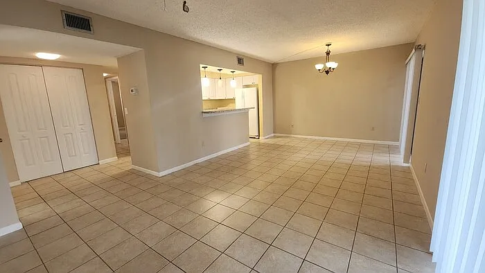 27 Veronese Ct #27 — Photo 5