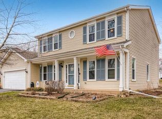 698 Heather Ln, Bartlett, IL 60103