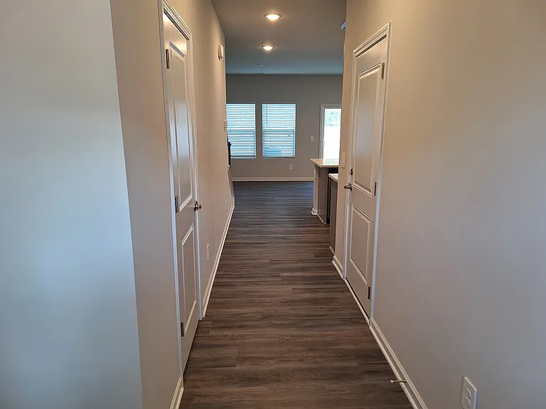 675 Rolling Fields Dr — Photo 12