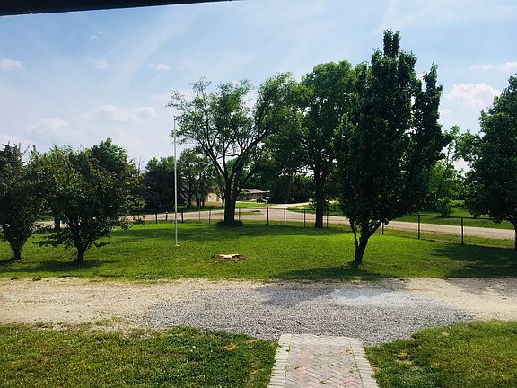 3rd image of 4326 N Cypress Dr