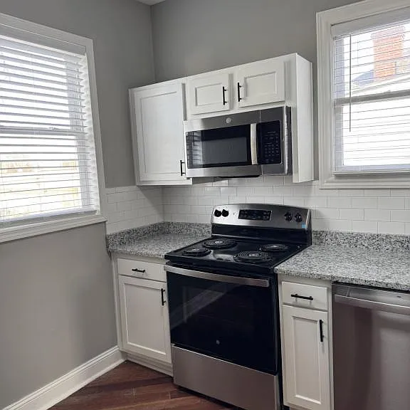 2718 S 3rd St — Photo 23