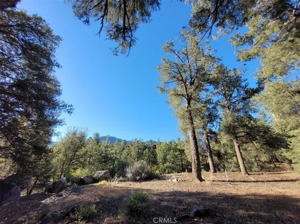15913 Wildwood Dr, Pine Mountain Club, CA 93222