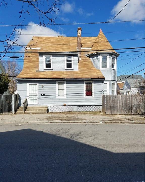 1st image of 83 Sorrento St