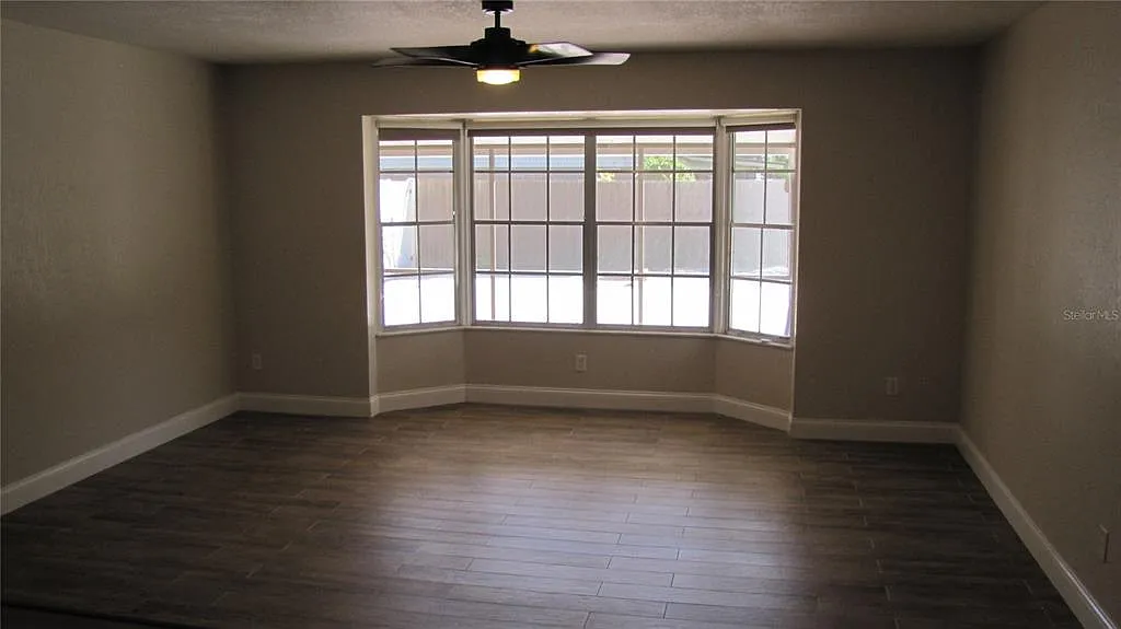 3 bed, 2.0 bath, 1553 sqft, $2,900 — Photo 4
