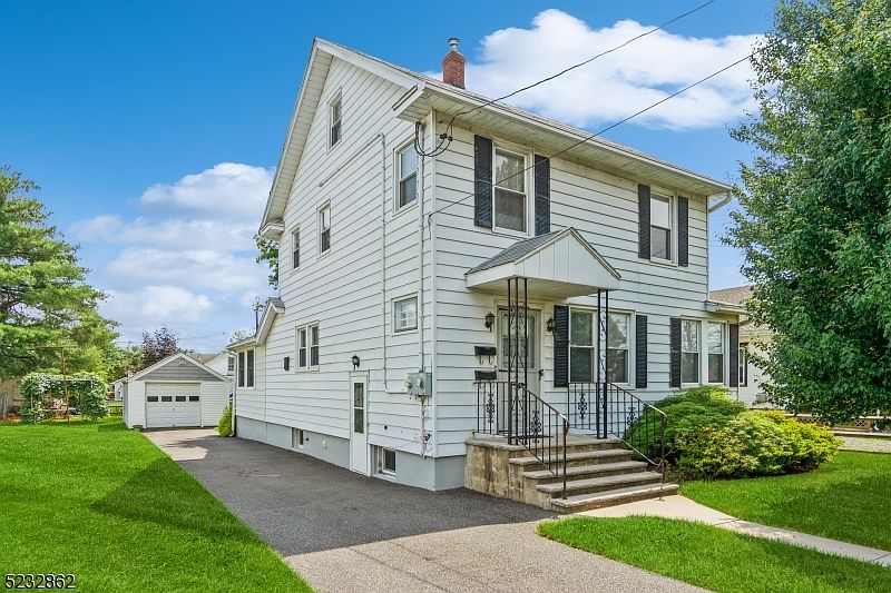 17 Frelinghuysen Ave, Raritan, NJ 08869 | Zillow