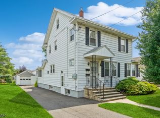 17 Frelinghuysen Ave, Raritan, NJ 08869
