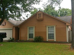 5025 Glenvalley Dr, La Porte, TX 77571